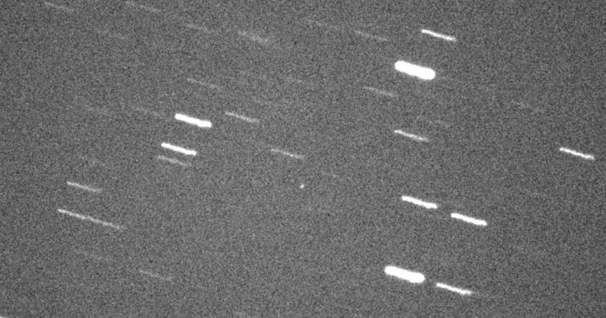 Images show asteroid zoom "very close" to Earth at 2,000 mph