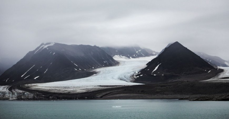 The Arctic Is a Freezer That’s Losing Power