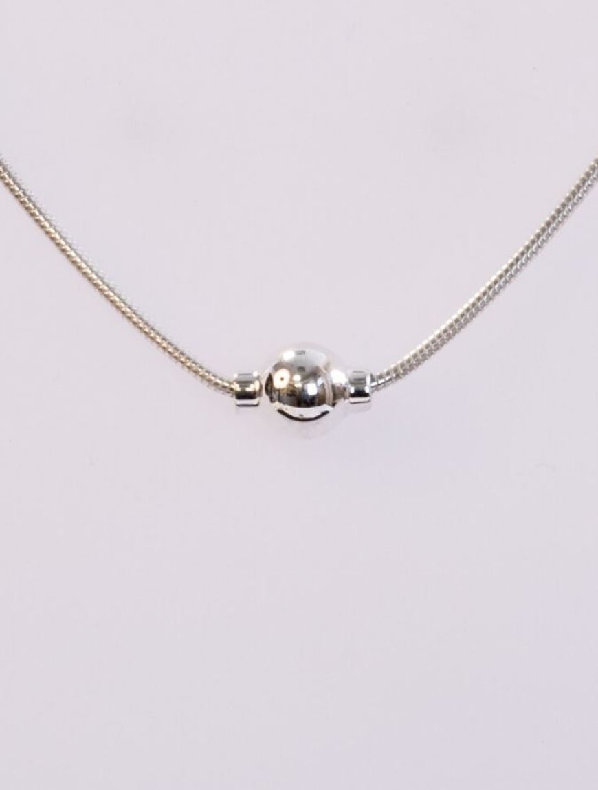 Jewelry Styling Tips: From Coastal Casual to Elegant Evenings